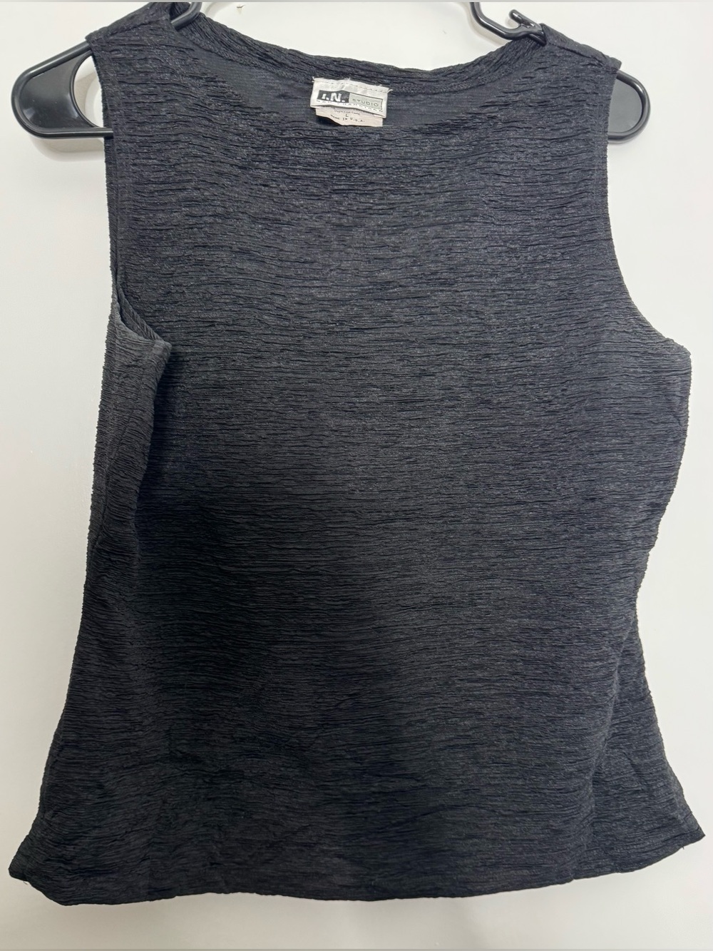 I.N. Studio Black Textured Sleeveless Tank Top stretch size large